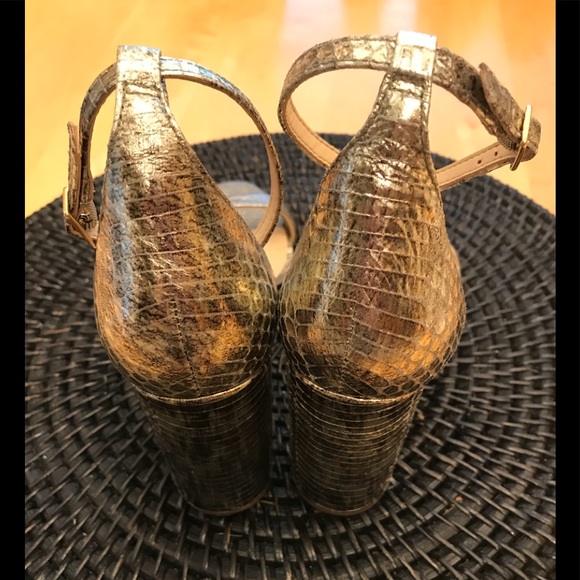 NEW VINCE CAMUTO Sz 8.5M HEELS - Picture 5 of 8